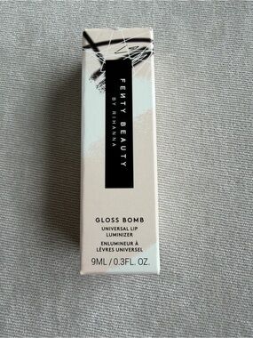 NIB-Fenty Beauty Gloss Bomb Universal Lip Luminizer -Fussy-02- Authentic